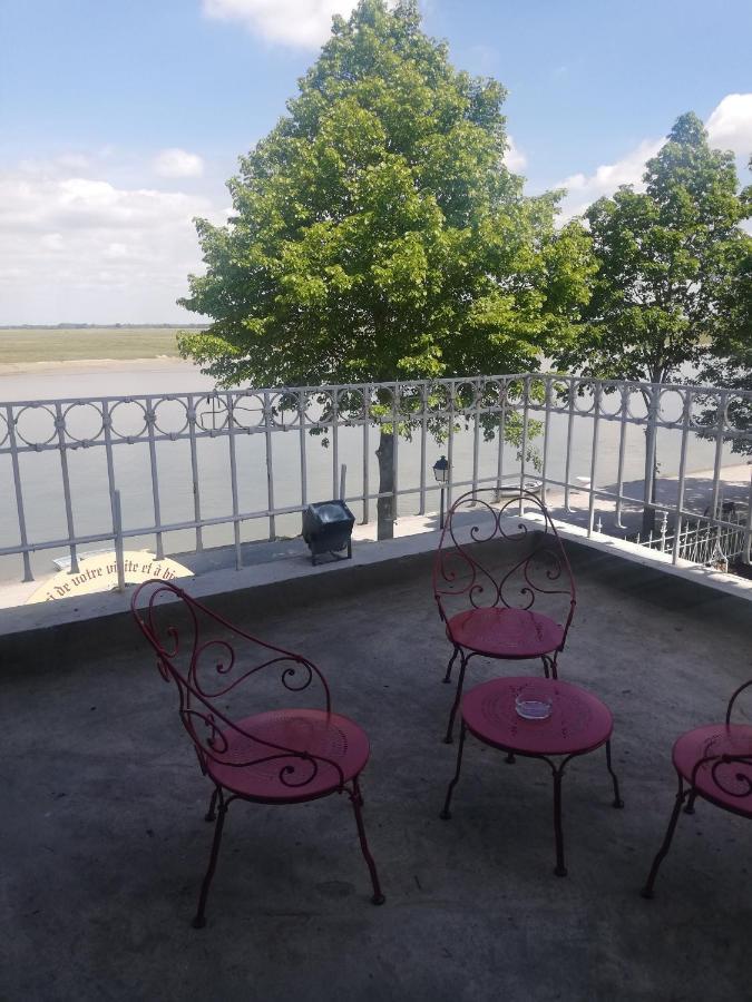 סן-ואלרי-סור-סום Logis Hotel- Restaurant Le Relais Guillaume De Normandy מראה חיצוני תמונה