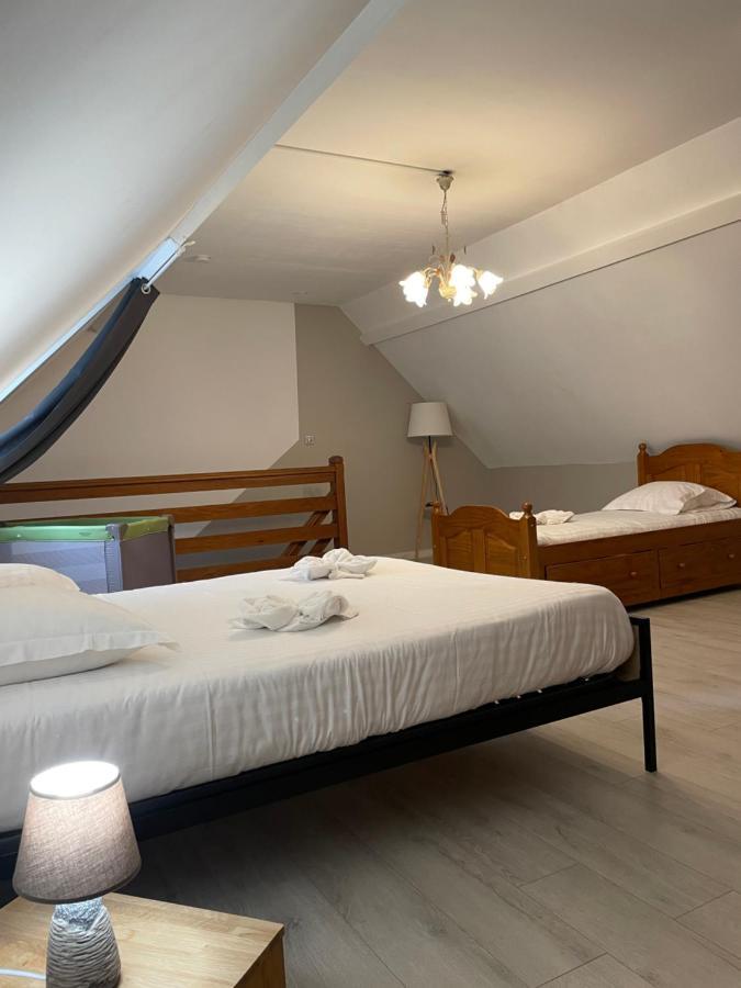 סן-ואלרי-סור-סום Logis Hotel- Restaurant Le Relais Guillaume De Normandy מראה חיצוני תמונה