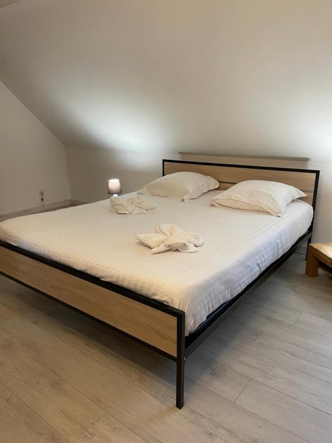 סן-ואלרי-סור-סום Logis Hotel- Restaurant Le Relais Guillaume De Normandy מראה חיצוני תמונה