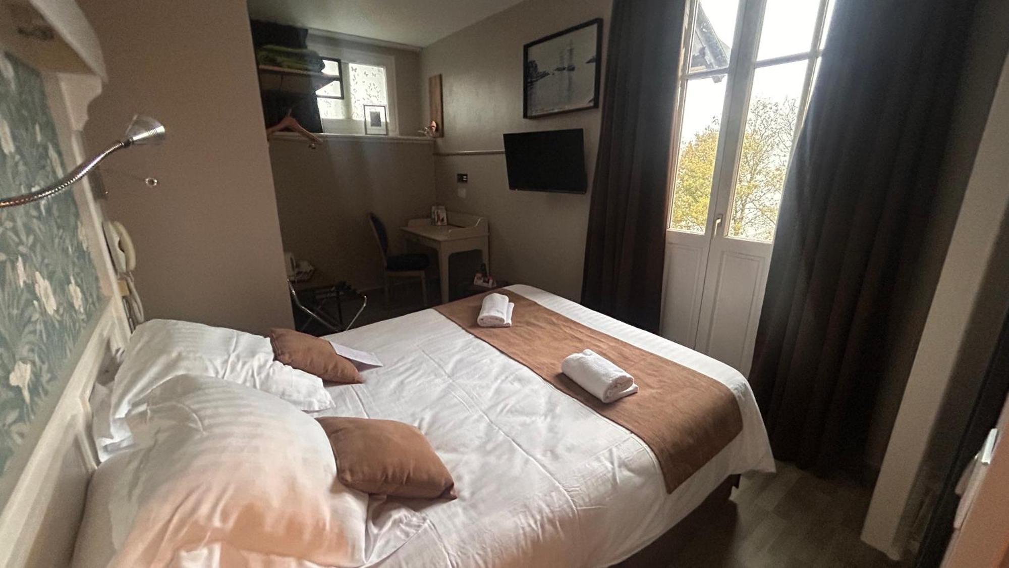 סן-ואלרי-סור-סום Logis Hotel- Restaurant Le Relais Guillaume De Normandy מראה חיצוני תמונה